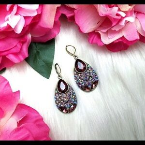 *NWOT* Sharon” Glitzy Dangle Earrings